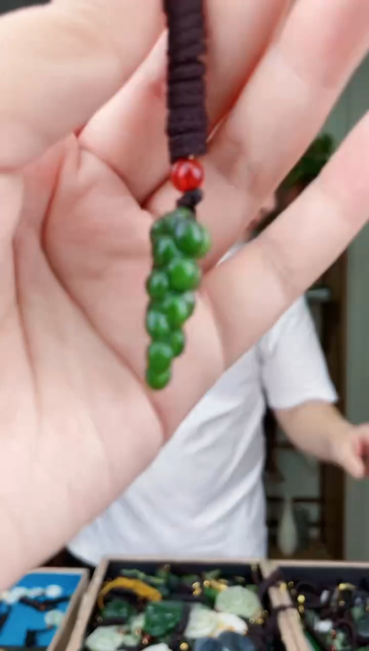 未镶嵌和田玉挂件拍一发一，多样性发货！