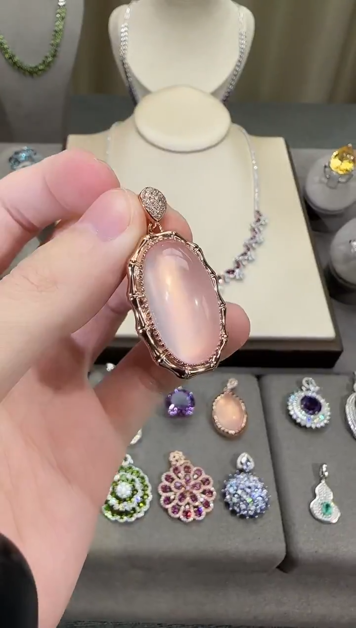 颈饰银S925镶嵌芙蓉石14*22mm星光粉水晶吊坠