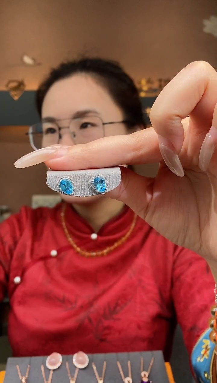 【闪购商品】托帕石耳钉银S925镶嵌托帕石耳钉