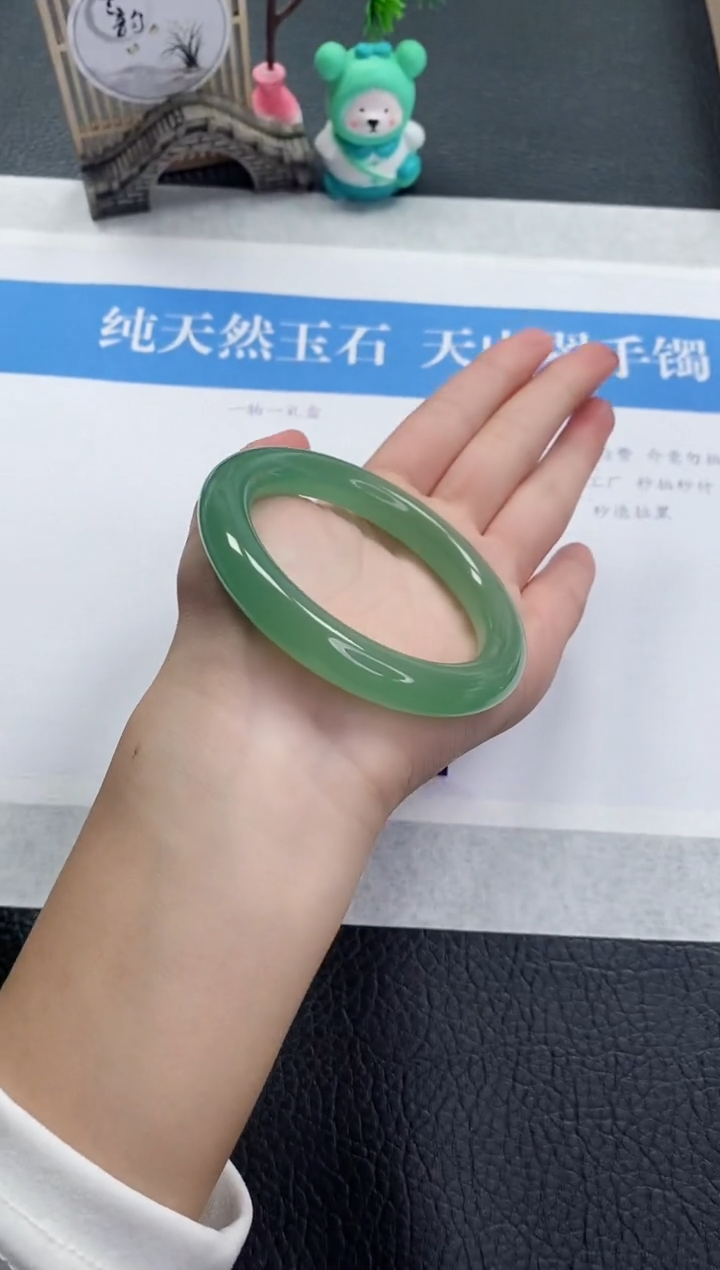 【闪购商品】石英质玉手镯未镶嵌DY145-55+