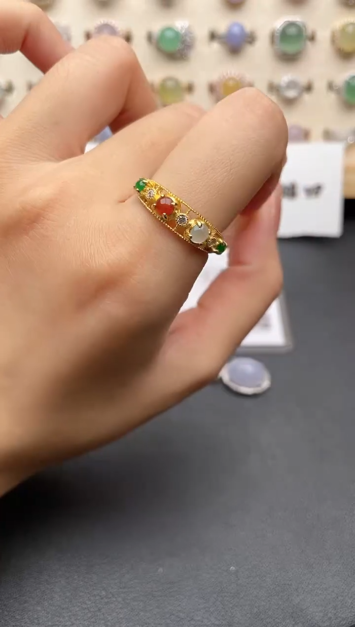 【闪购商品】翡翠戒指银S925镶嵌一物一证一礼盒