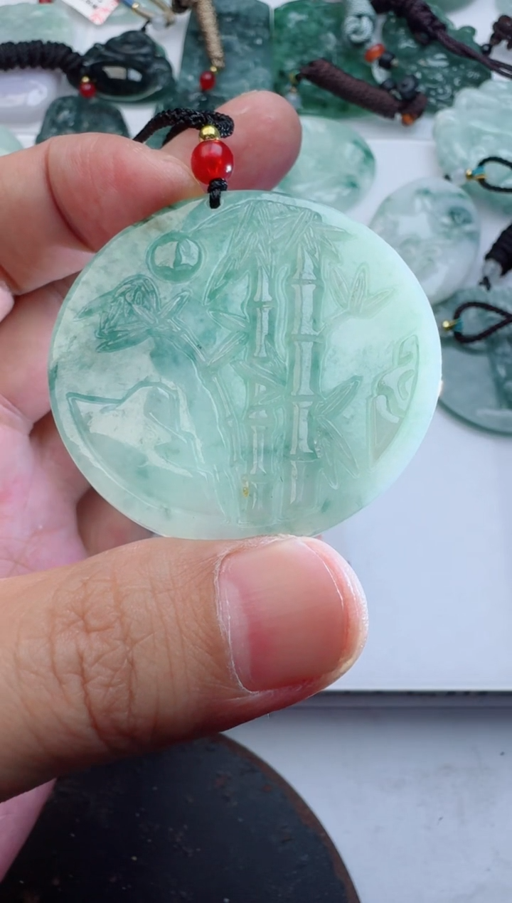 【闪购商品】翡翠吊坠(不含链)未镶嵌11111111111