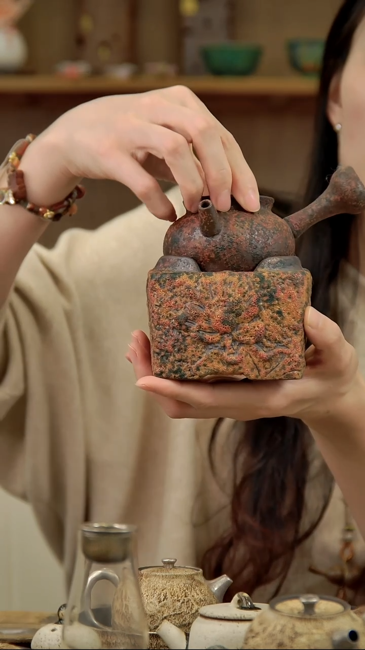言野手作 岩矿侧把壶+七彩温茶炉