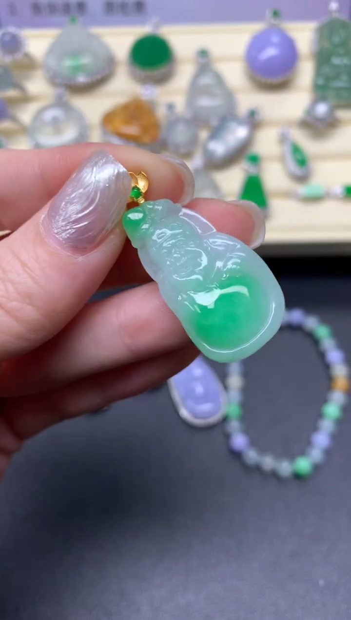 【闪购商品】翡翠吊坠(不含链)18K金镶嵌吊坠|2600+260