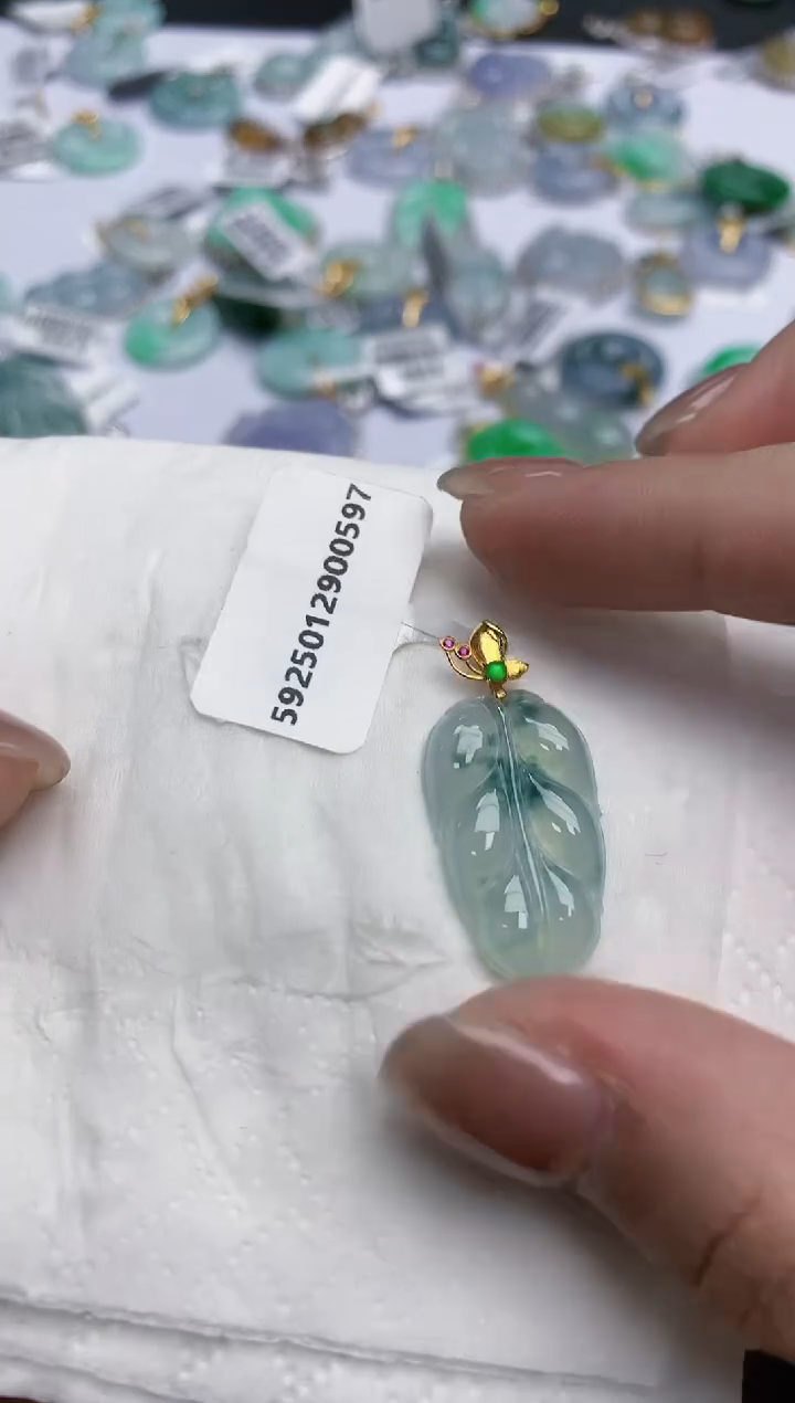【闪购商品】翡翠颈饰18K金镶嵌天然缅甸翡翠A货