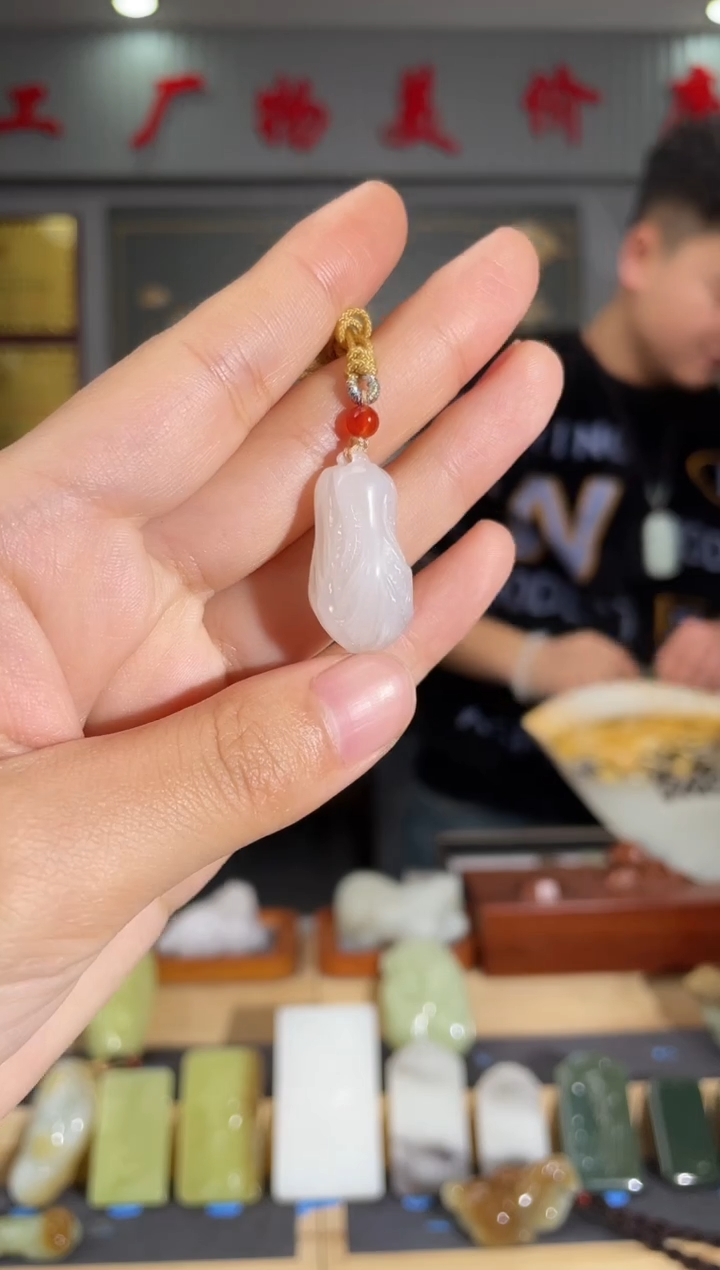 【闪购商品】和田玉颈饰未镶嵌拍一发一 多样性发货