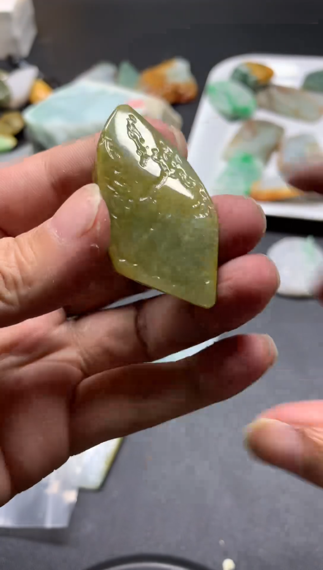 【闪购商品】翡翠颈饰未镶嵌天然货翡翠A