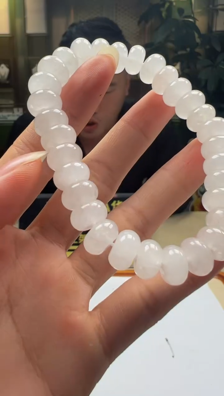 翡翠未镶嵌颈饰SY2025-7-27-6