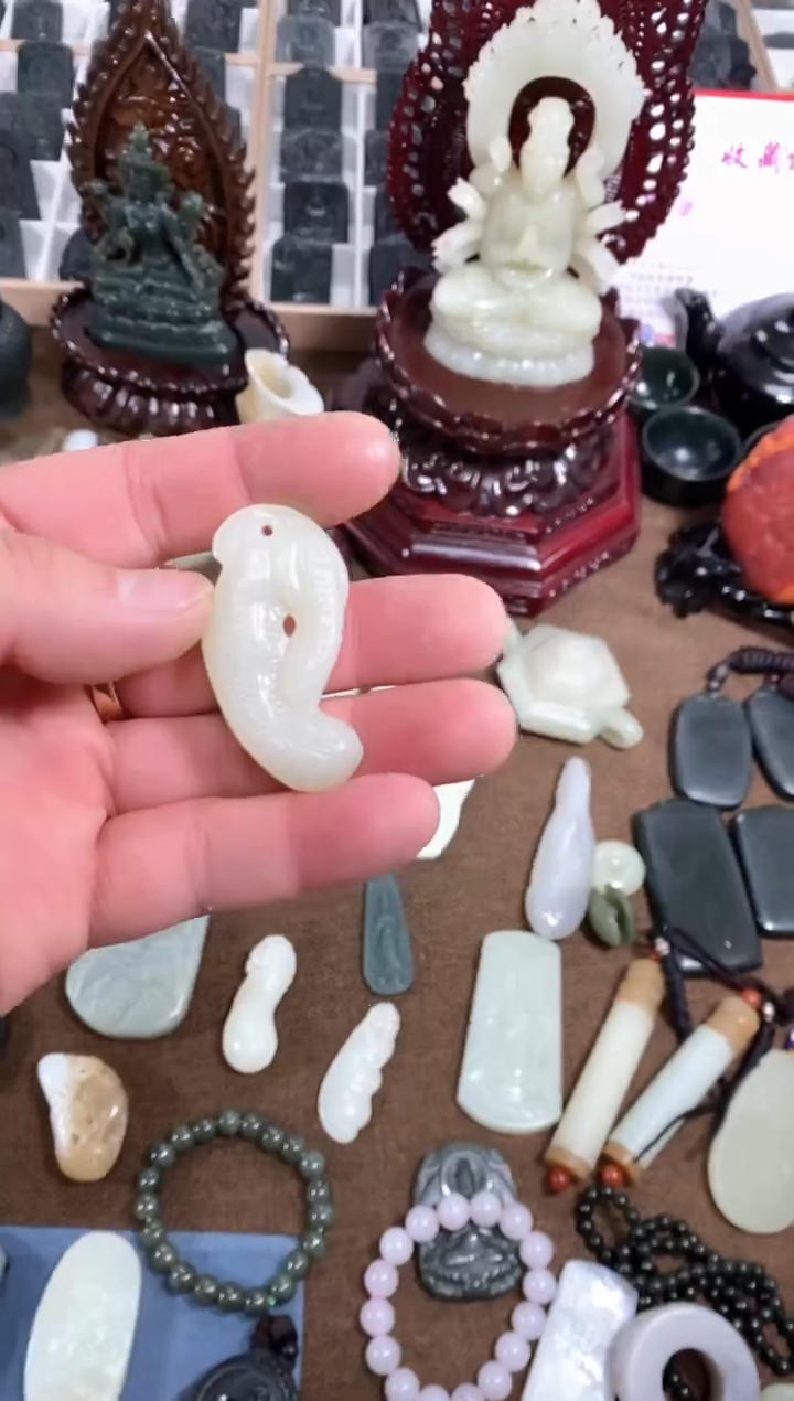 【闪购商品】和田玉吊坠(不含链)未镶嵌白玉