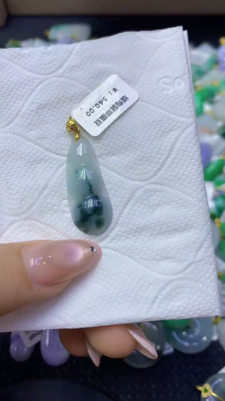 颈饰未镶嵌翡翠天然缅甸翡翠A货