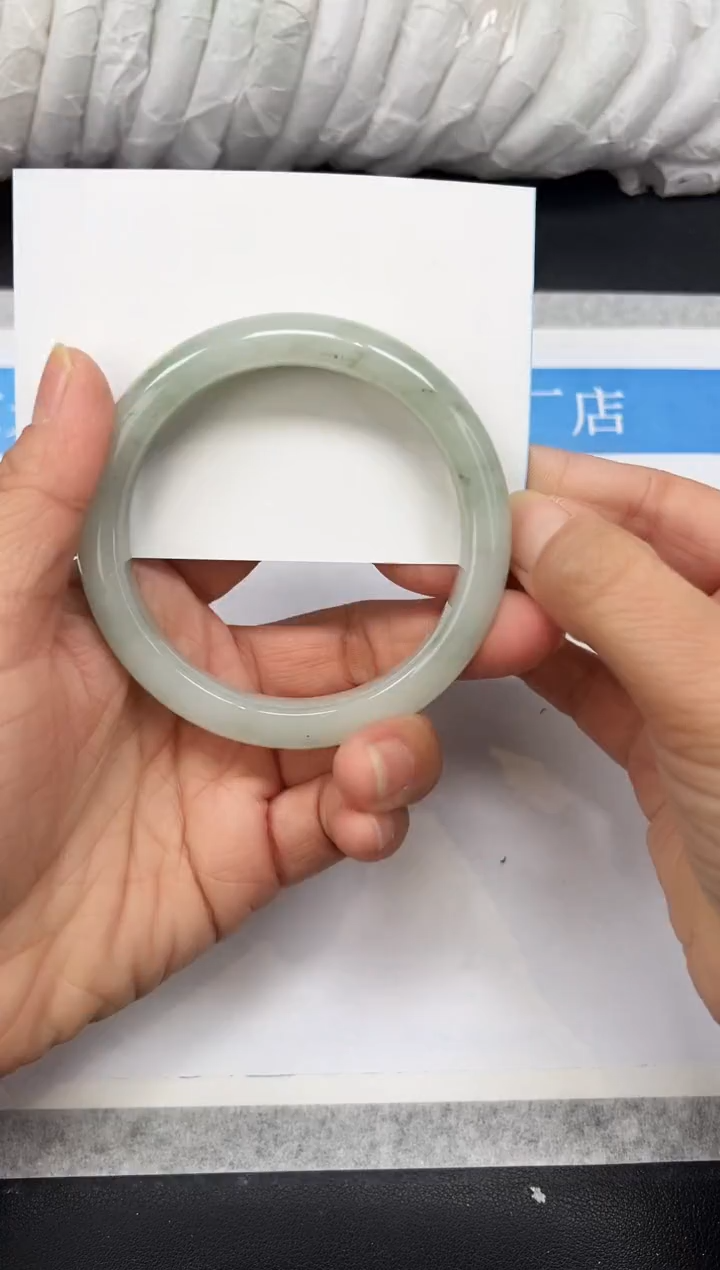 未镶嵌手镯石英质玉A18-60`61`