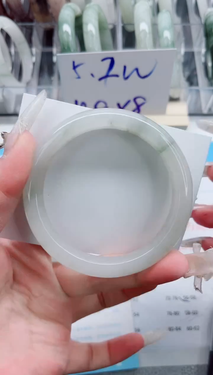 【闪购商品】石英质玉手镯未镶嵌A183-58.4