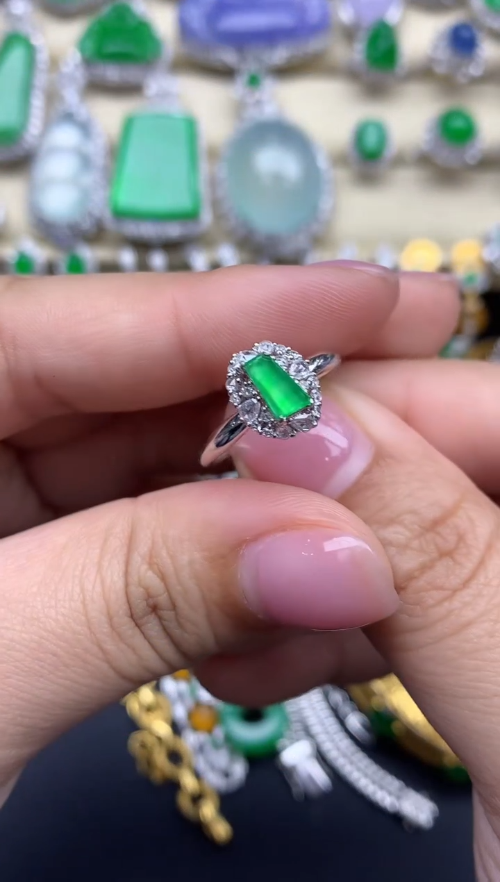 【闪购商品】翡翠戒指18K金镶嵌439-中国好珍宝