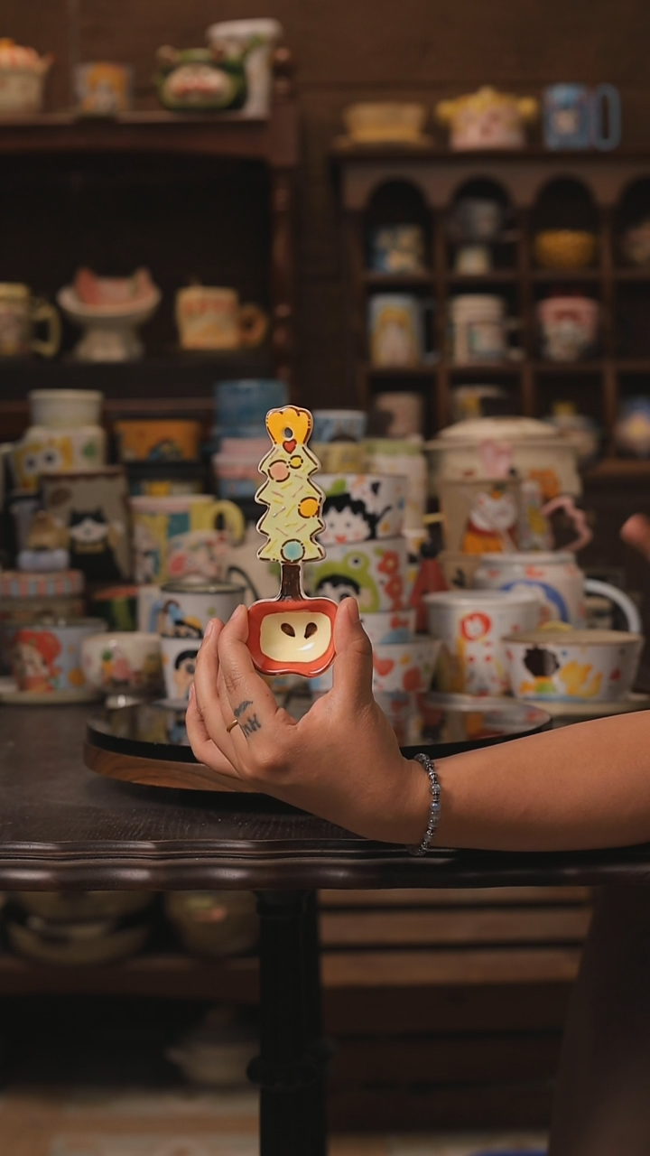 摆件景德镇釉下彩绘设计师款式陶瓷