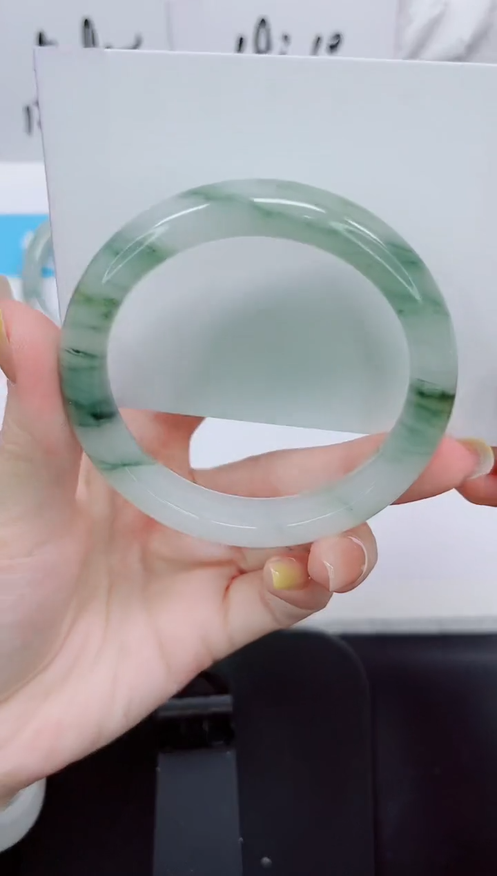 石英质玉手镯未镶嵌377