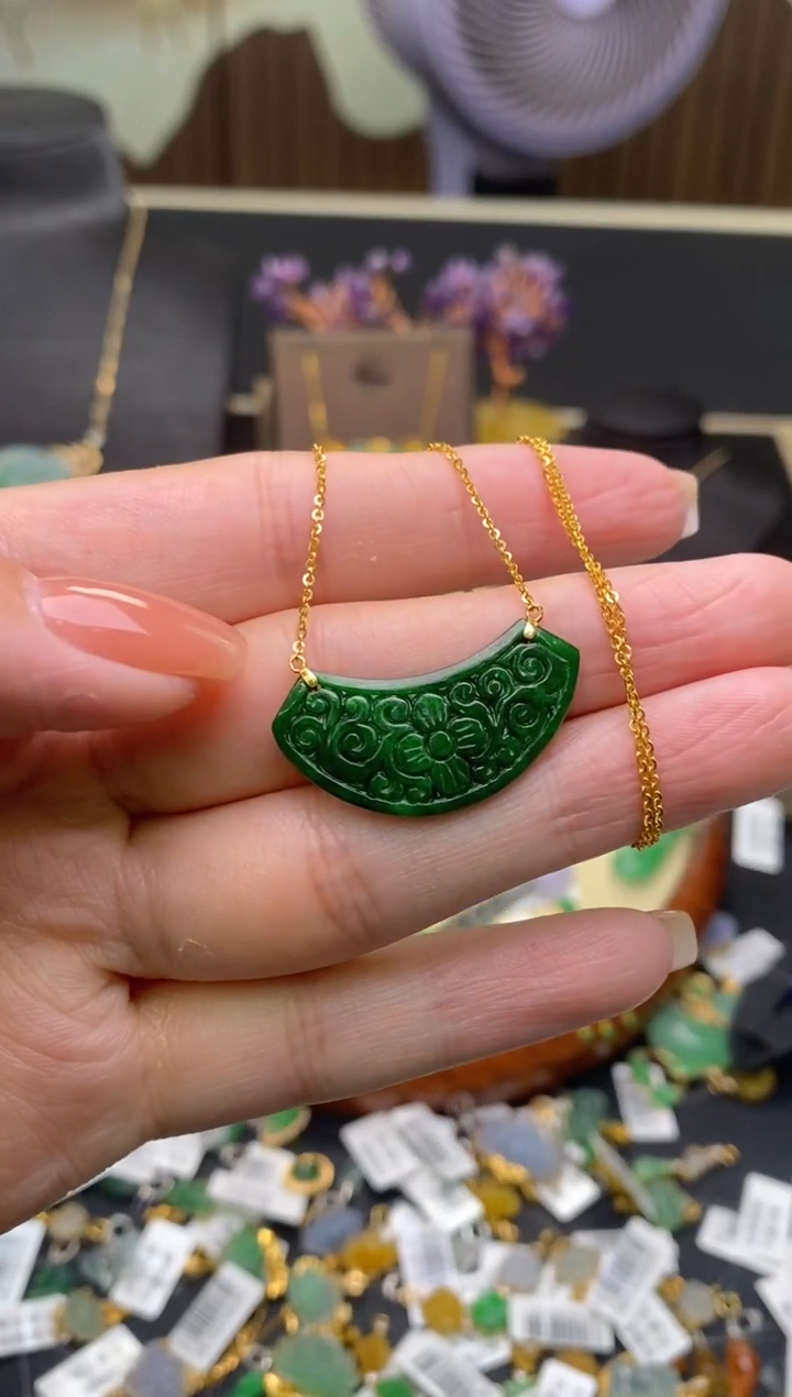 【闪购商品】翡翠18K金镶嵌颈饰净货17375