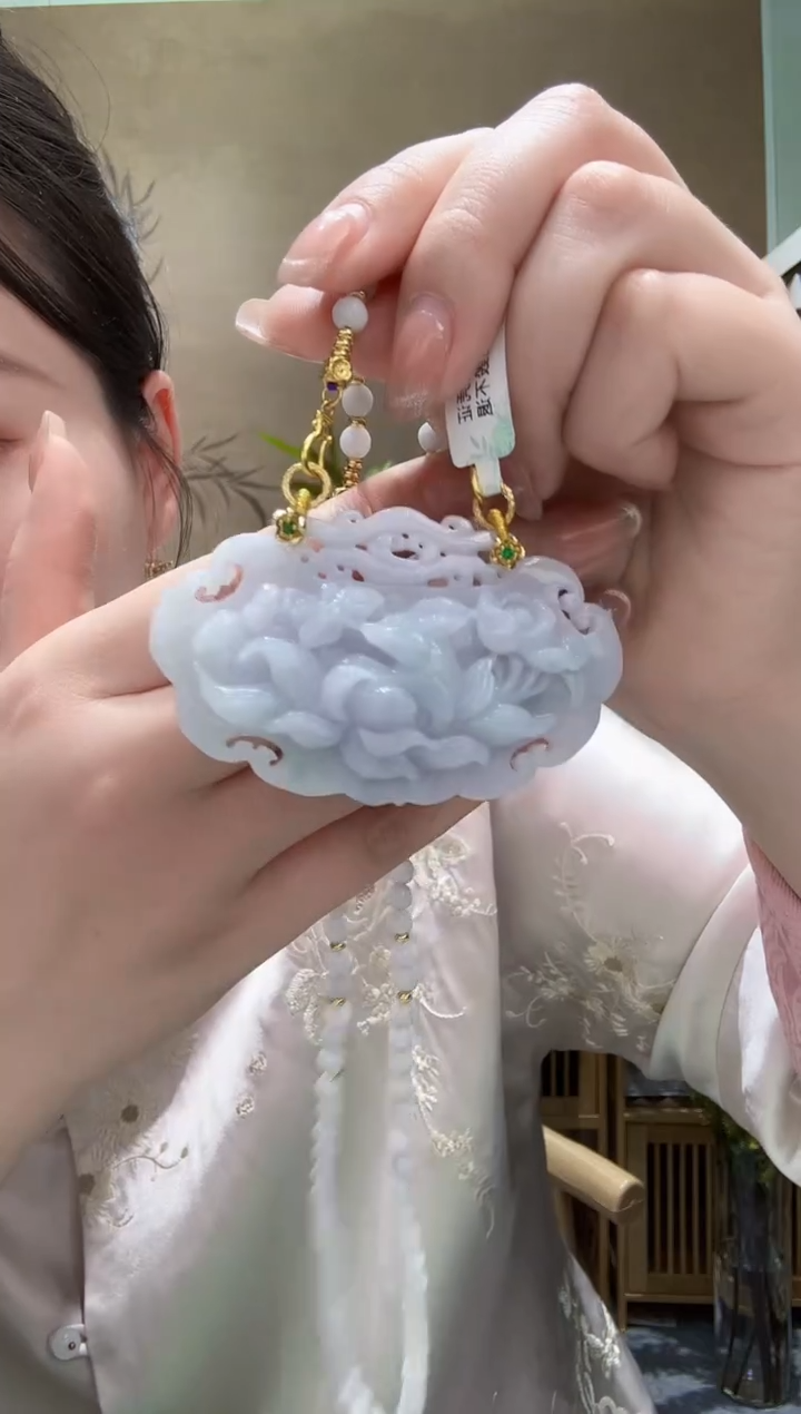 【闪购商品】翡翠未镶嵌颈饰吊坠