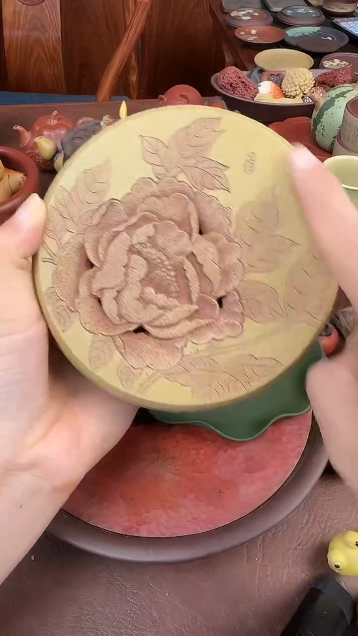 紫砂茶宠牡丹壶承