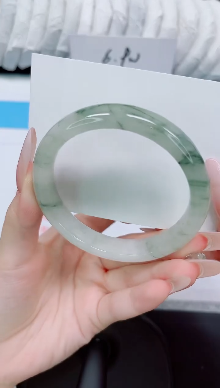 石英质玉手镯未镶嵌320