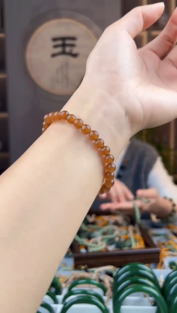 颈饰未镶嵌和田玉拍一发一，拍一发一