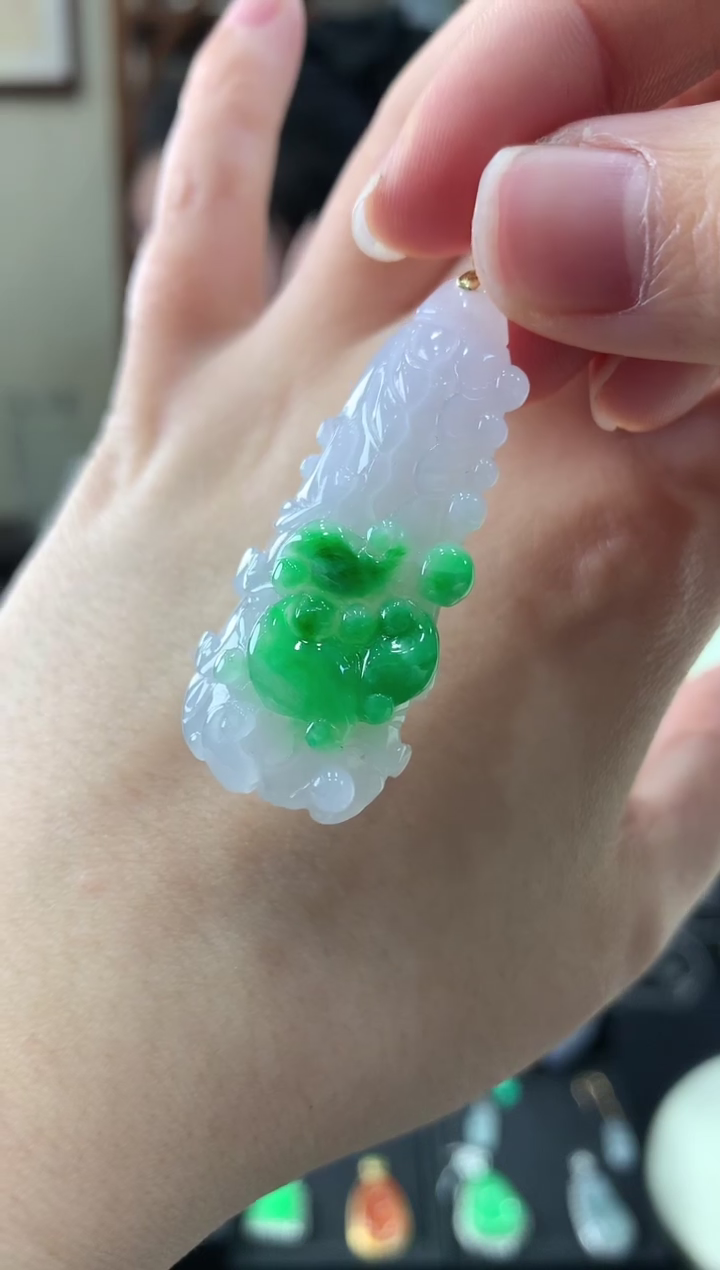 【闪购商品】翡翠吊坠(不含链)18K金镶嵌挂件