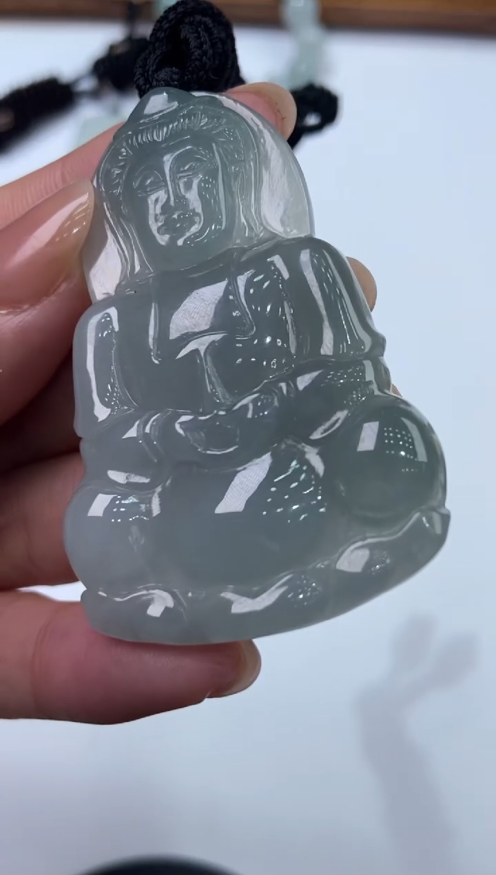 【闪购商品】翡翠未镶嵌颈饰2207513   