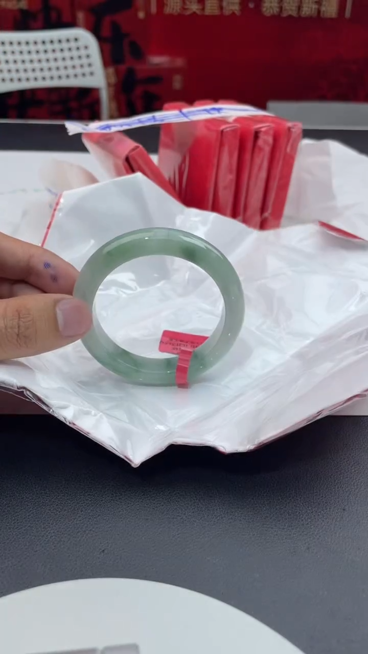 【闪购商品】翡翠手镯未镶嵌6翡翠手镯