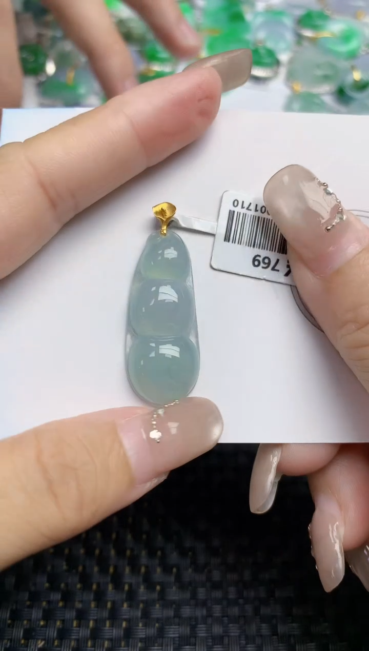 颈饰18K金镶嵌翡翠天然缅甸A货翡翠百元以上9元证书费自理