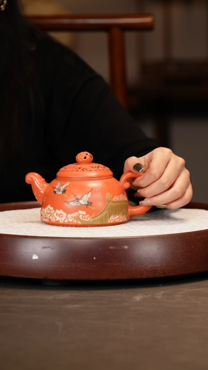 【陆巧英】鹤鸣九霄 赤玉红砂350c+双色壶承