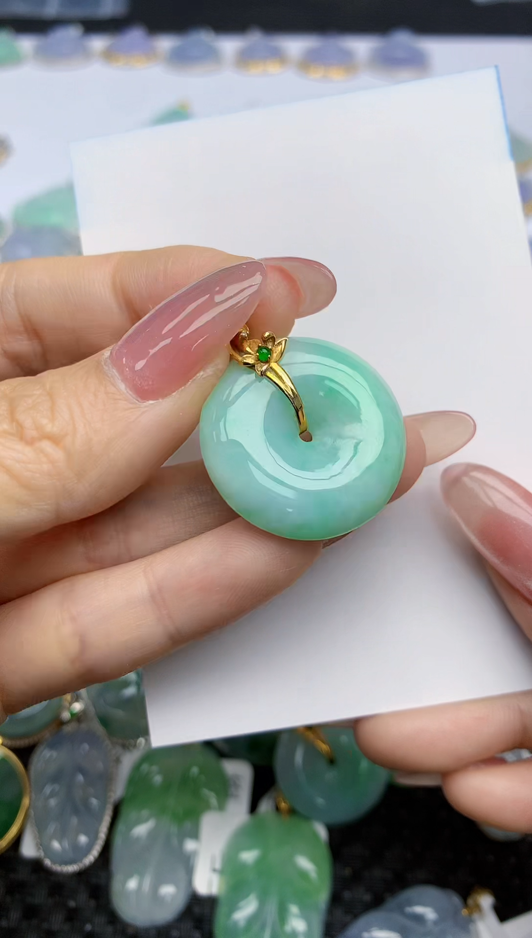 【闪购商品】翡翠挂件18K金镶嵌天然翡翠A货