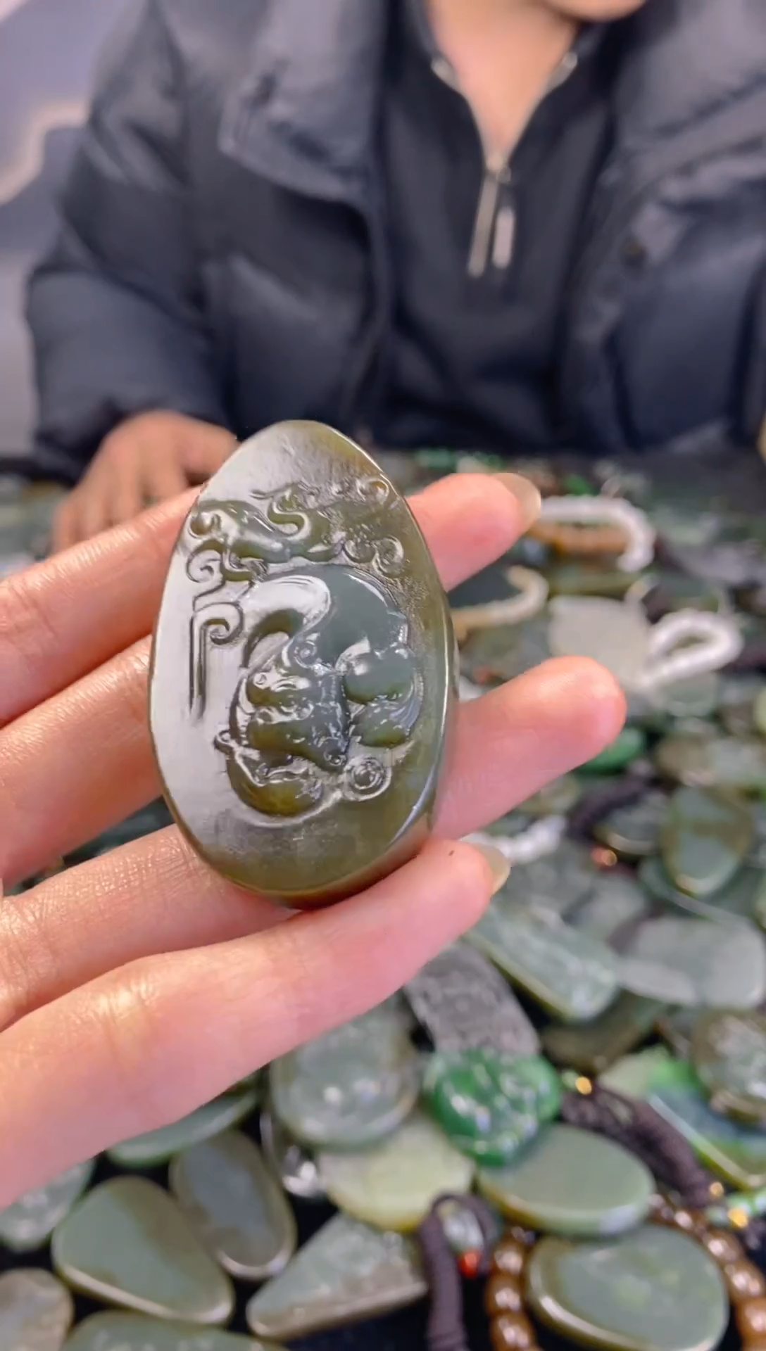 颈饰未镶嵌和田玉1