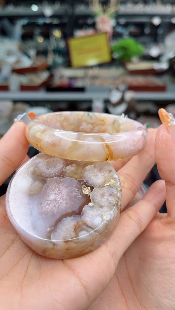 【闪购商品】石英质玉手镯未镶嵌58圈口（赠品镯心）3687242