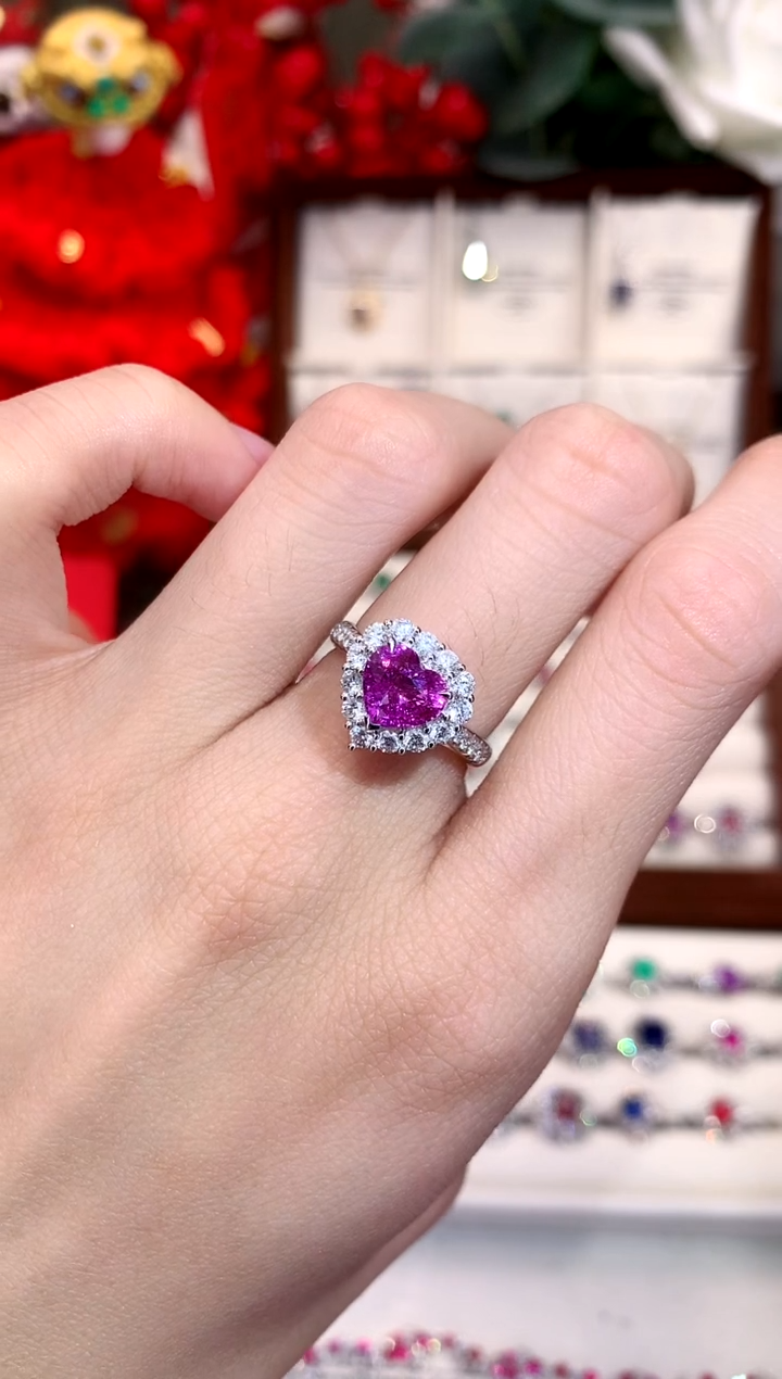 【闪购商品】彩色蓝宝石戒指18K金镶嵌2.06ct/天然宝石/七天无理由