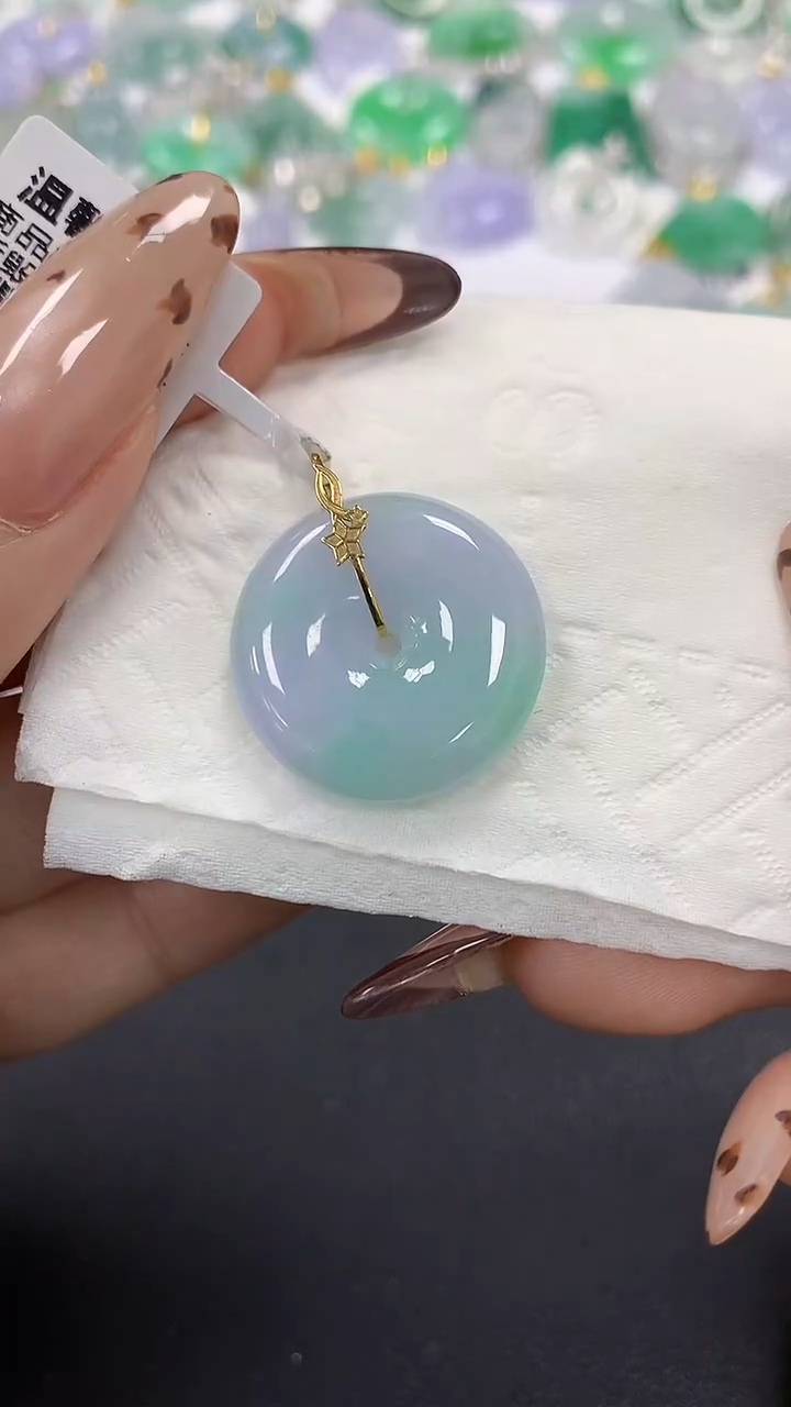 颈饰18K金镶嵌翡翠a货假一赔三支持复检百元上9元证书费自理