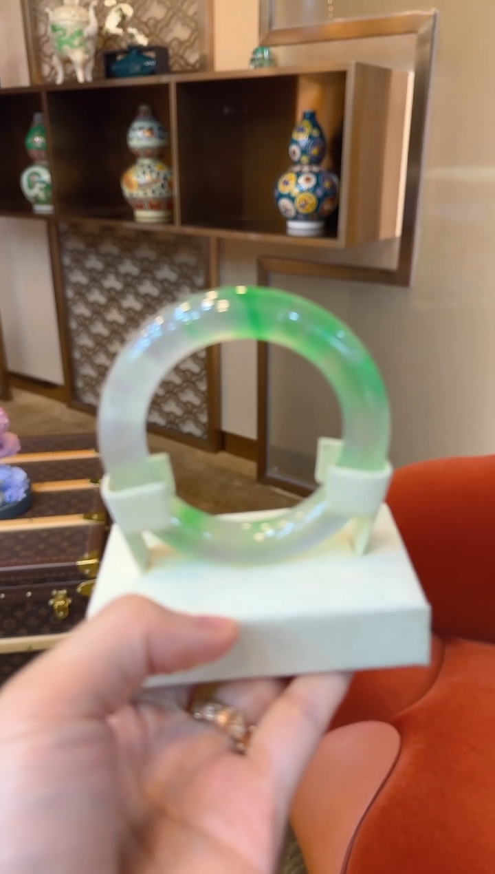 未镶嵌手镯翡翠（定金）