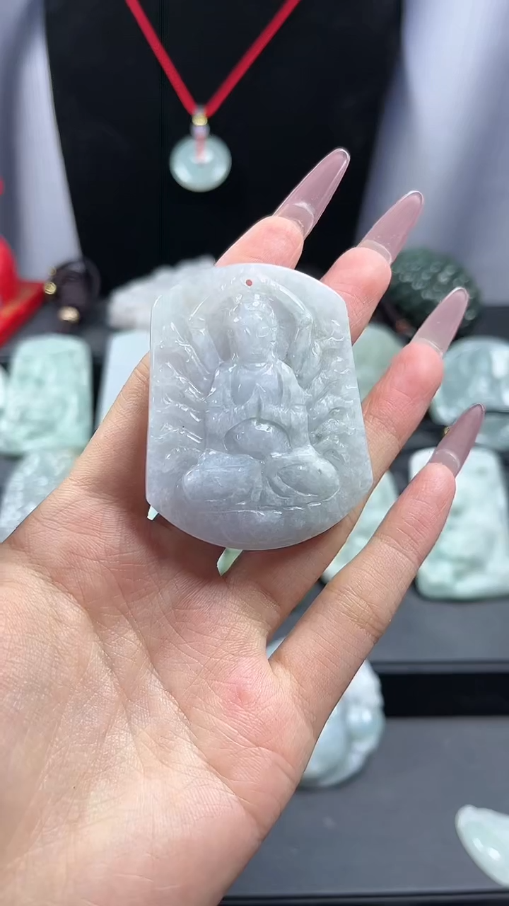【闪购商品】翡翠颈饰未镶嵌千手观音