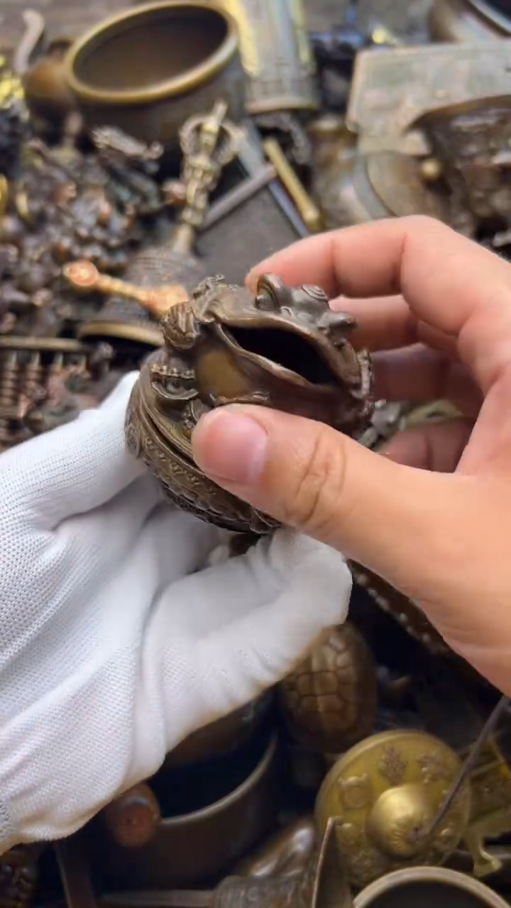 精美铜器，点击下单