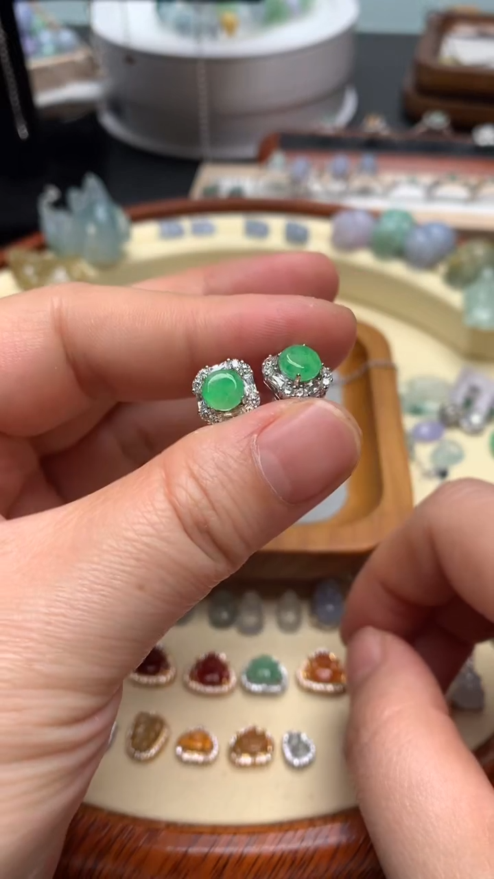 【闪购商品】翡翠耳饰银S925镶嵌翡翠镶嵌平扣耳钉
