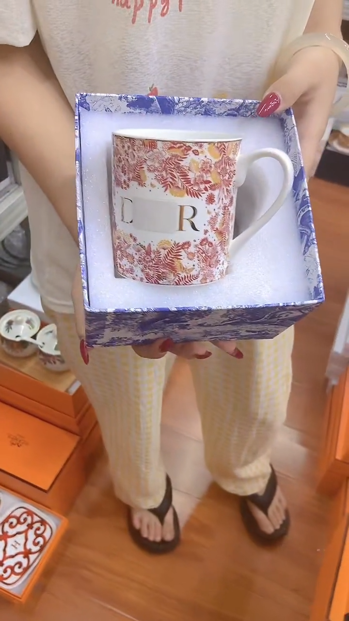 杯鸿辉家品牌瓷器，京东包邮！