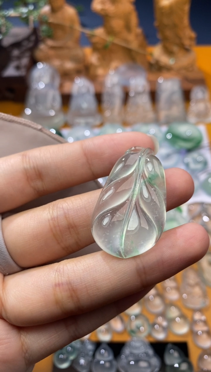 【闪购商品】定制翡翠未镶嵌叶子36.6*22.1*6.2