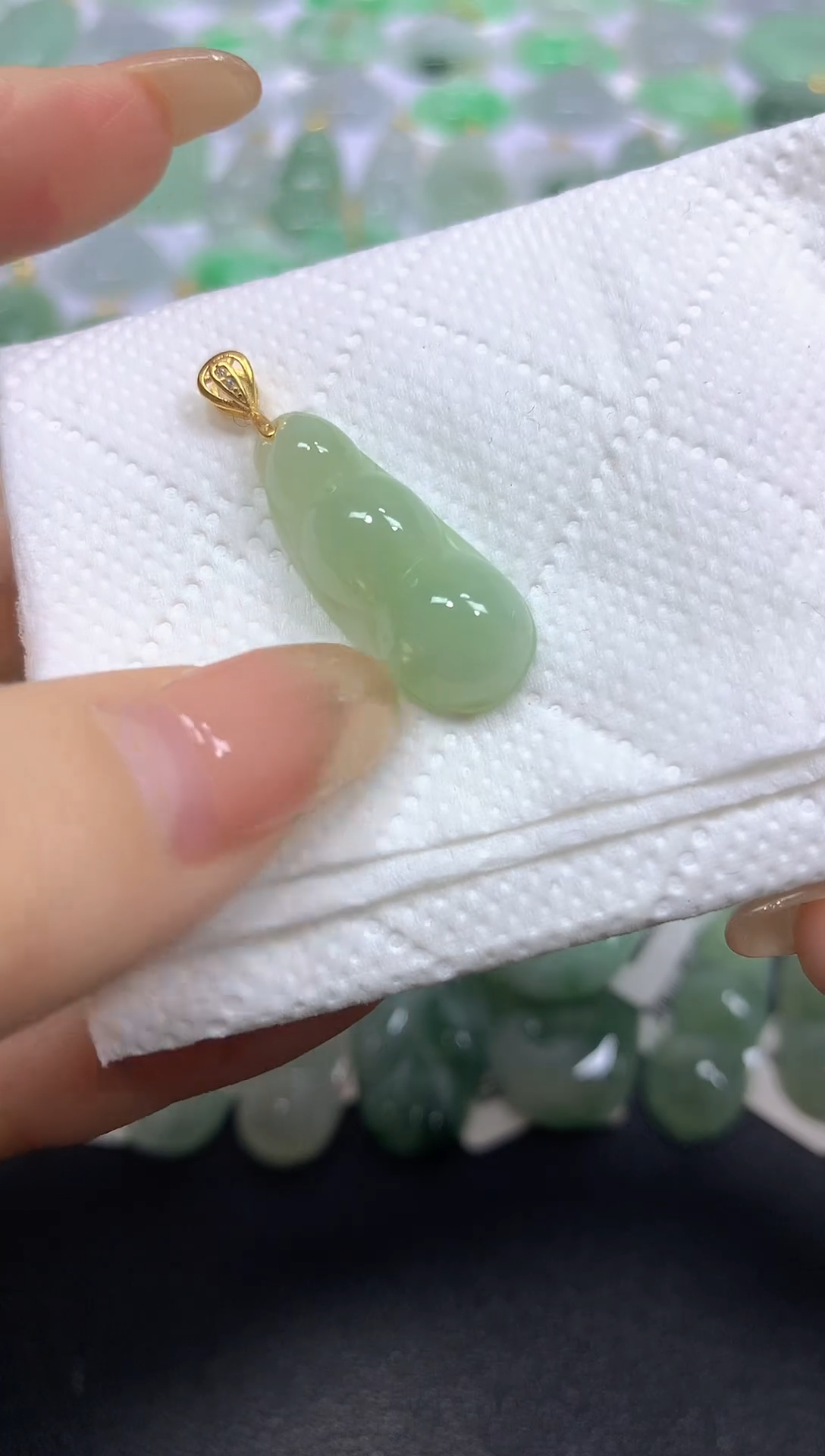 颈饰未镶嵌翡翠A货
