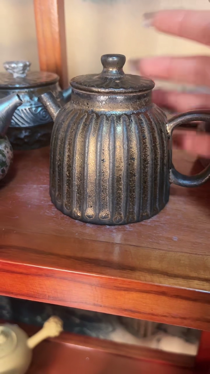 【闪购商品】H01原矿鎏金宫灯壶手工