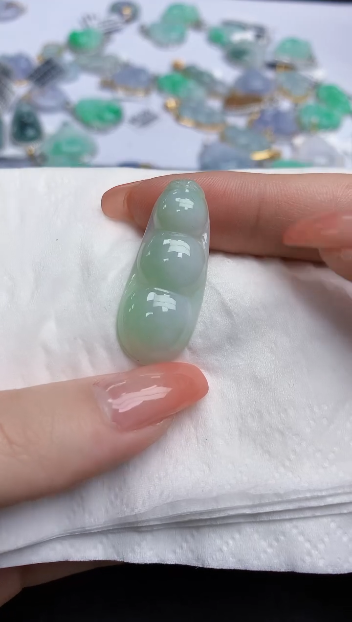 【闪购商品】翡翠颈饰未镶嵌天然缅甸翡翠A货