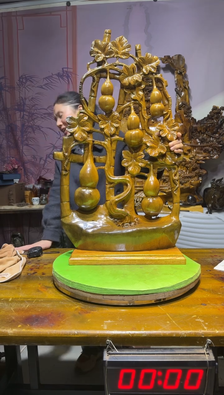 金丝楠皓**光金丝楠木雕刻摆件