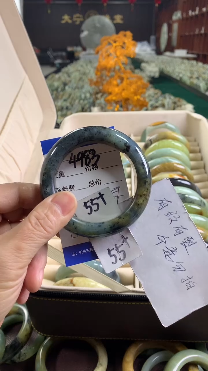 未镶嵌蛇纹石玉手镯4983