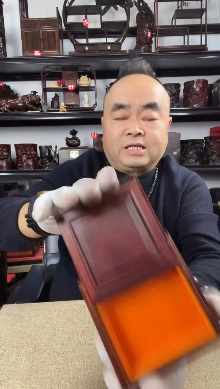 木老李红木工艺品2瑕疵