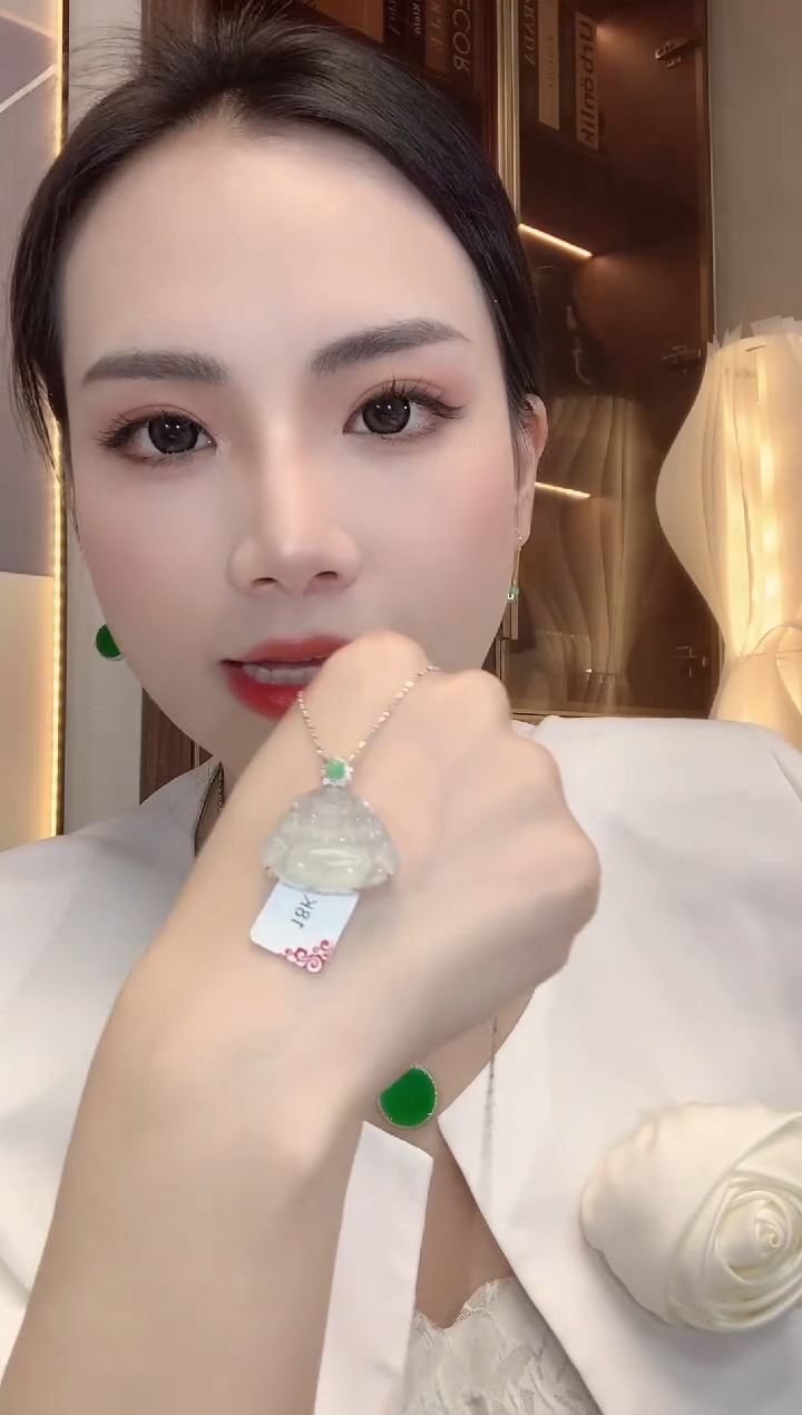 【闪购商品】翡翠18K金镶嵌吊坠(不含链)A45