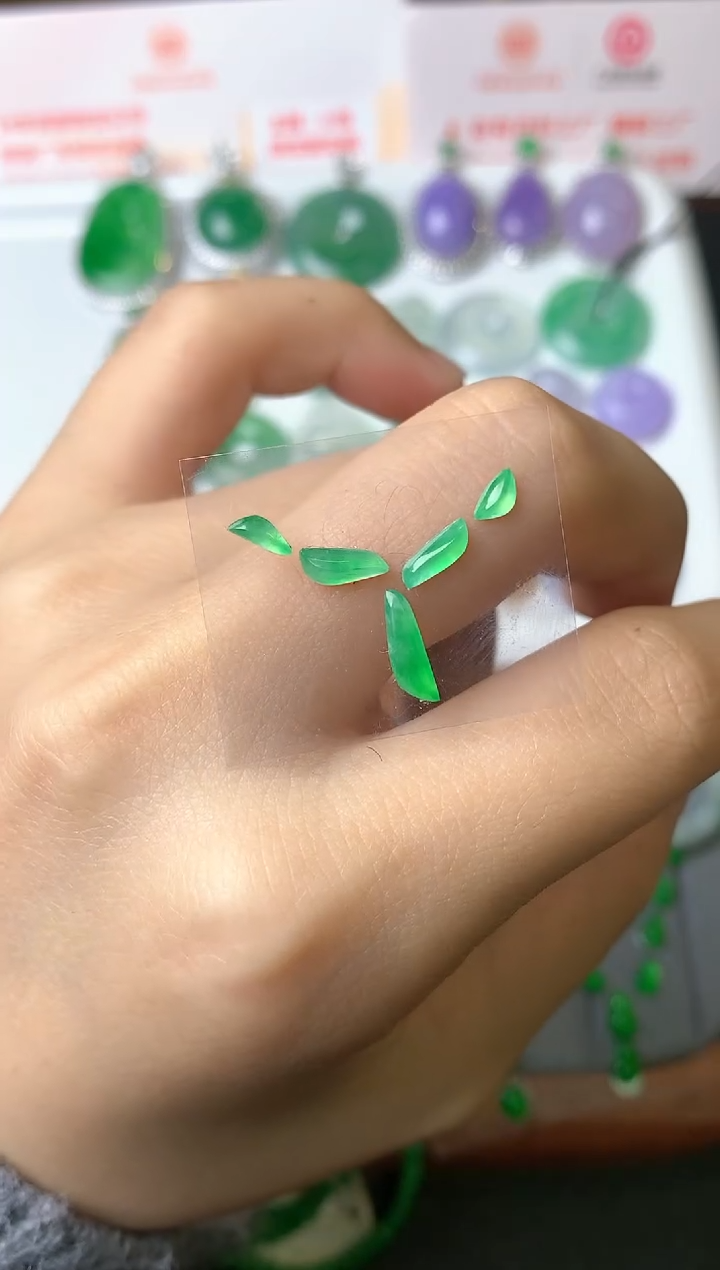 【闪购商品】定制翡翠未镶嵌裸石（镶嵌定制）