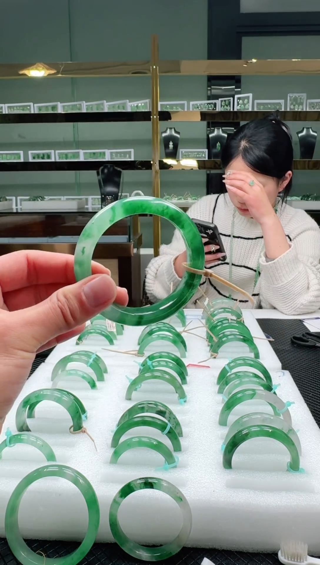 【闪购商品】石英质玉手镯合金天然非洲翠