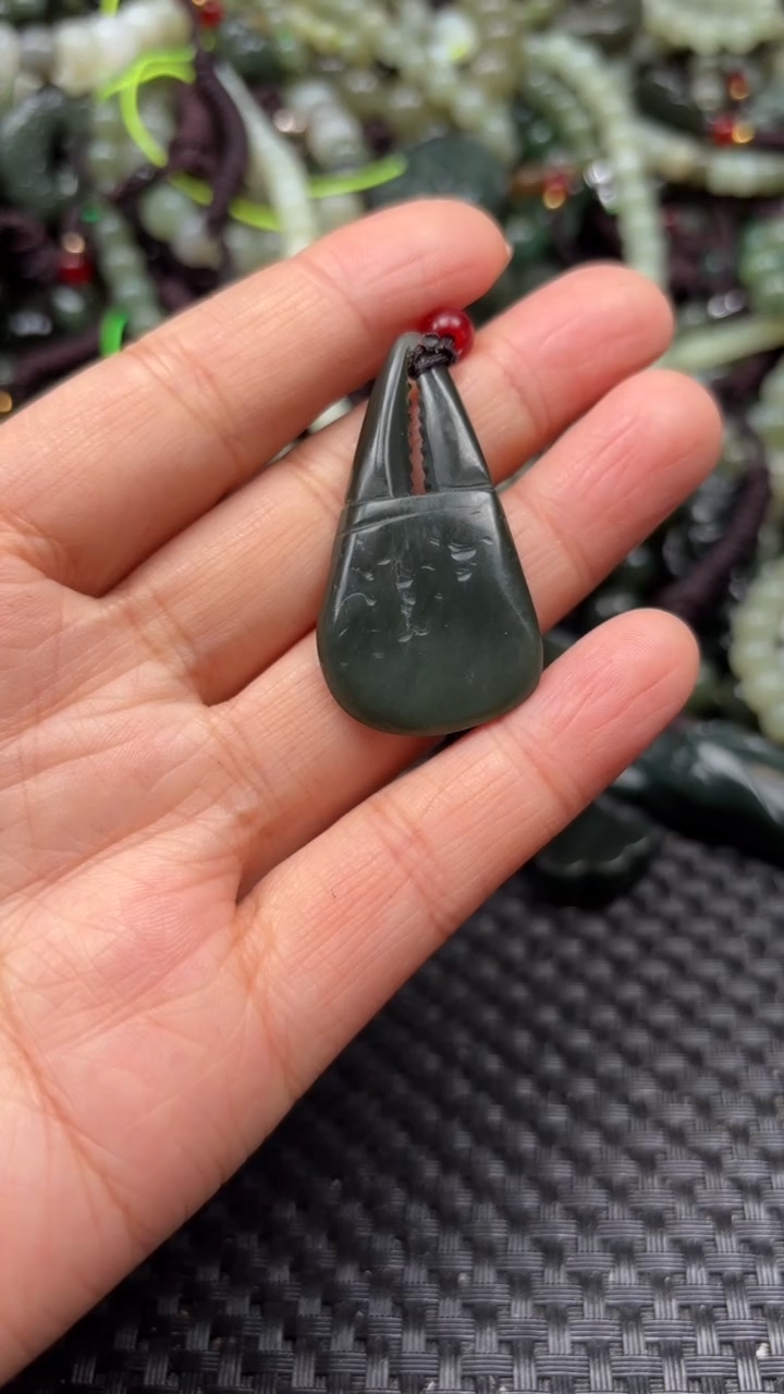 【闪购商品】和田玉颈饰未镶嵌.